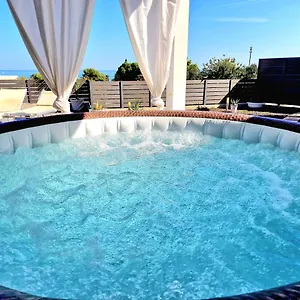https://villa-nico.sicilyhotelsitaly.net