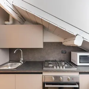 Apartment Brera Flat Near Duomo, Milan