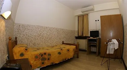 Hotel Nettuno Milan